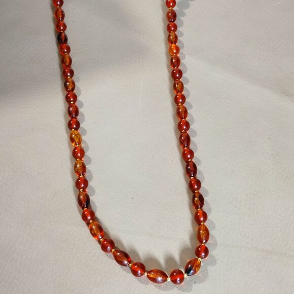 Hobe Necklace Vintage Brown Red Ambar Lucite Bead Gold Tone Accents 54 Inches - Picture 11 of 16